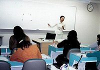 �J���[�Z���s�X�g�{���u��